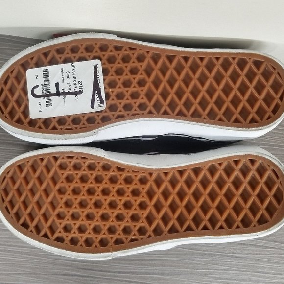 Vans Kids Slip-On Sneaker, Black & White Fabric, Childrens Size 1.5 - Picture 11 of 13